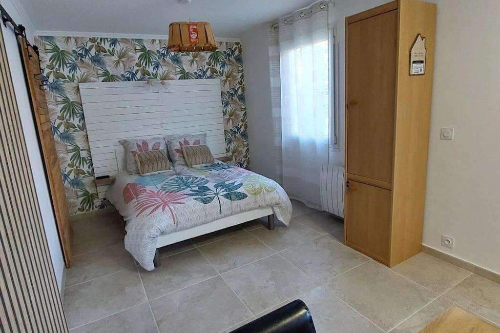 Gite De L'Olivier, Classe, Climatise, Jardin Avec Parking Gratuit Devant Le Logement Et A 5 Minutes Du Centre-Ville A Pied L'Isle-sur-la-Sorgue Bagian luar foto