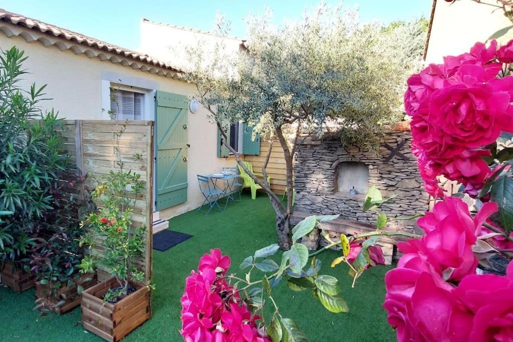 Gite De L'Olivier, Classe, Climatise, Jardin Avec Parking Gratuit Devant Le Logement Et A 5 Minutes Du Centre-Ville A Pied L'Isle-sur-la-Sorgue Bagian luar foto